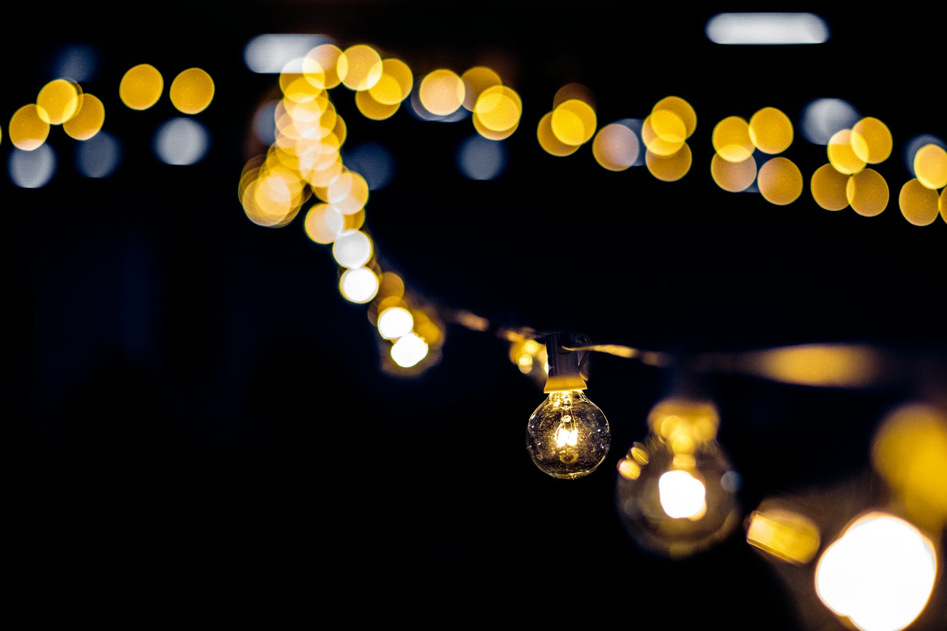 Illuminate Your Paradise: Mastery of Outdoor Lighting in 2024 - Perfect Aquatics Ltd